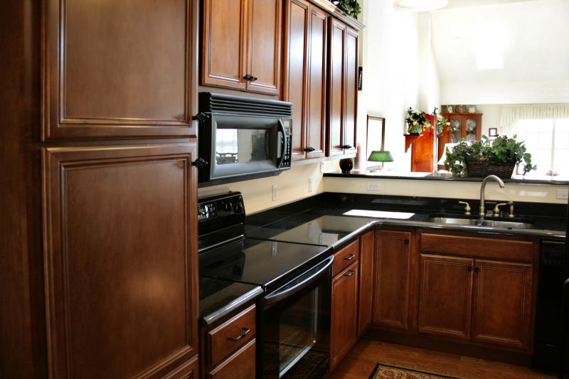 Cabinet Staining Service in Muncie, IN
